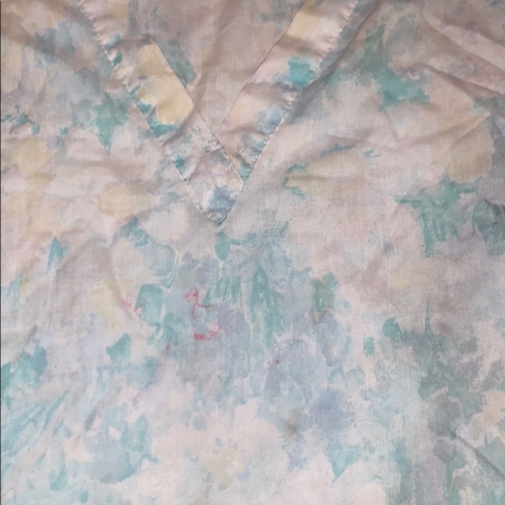 Pastel Patterned Scrub Top - Picture 2 of 3